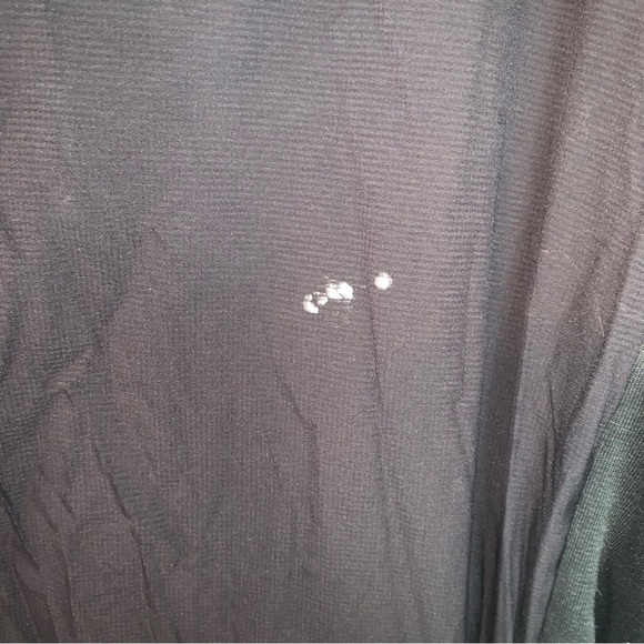 Arc'teryx Men's Atom Black Hooded Jacket - Picture 9 of 13